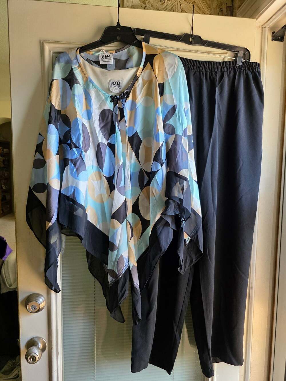 Beautiful R&M Richards Pant Set 18W Blue Black Abstract Chiffon Poncho